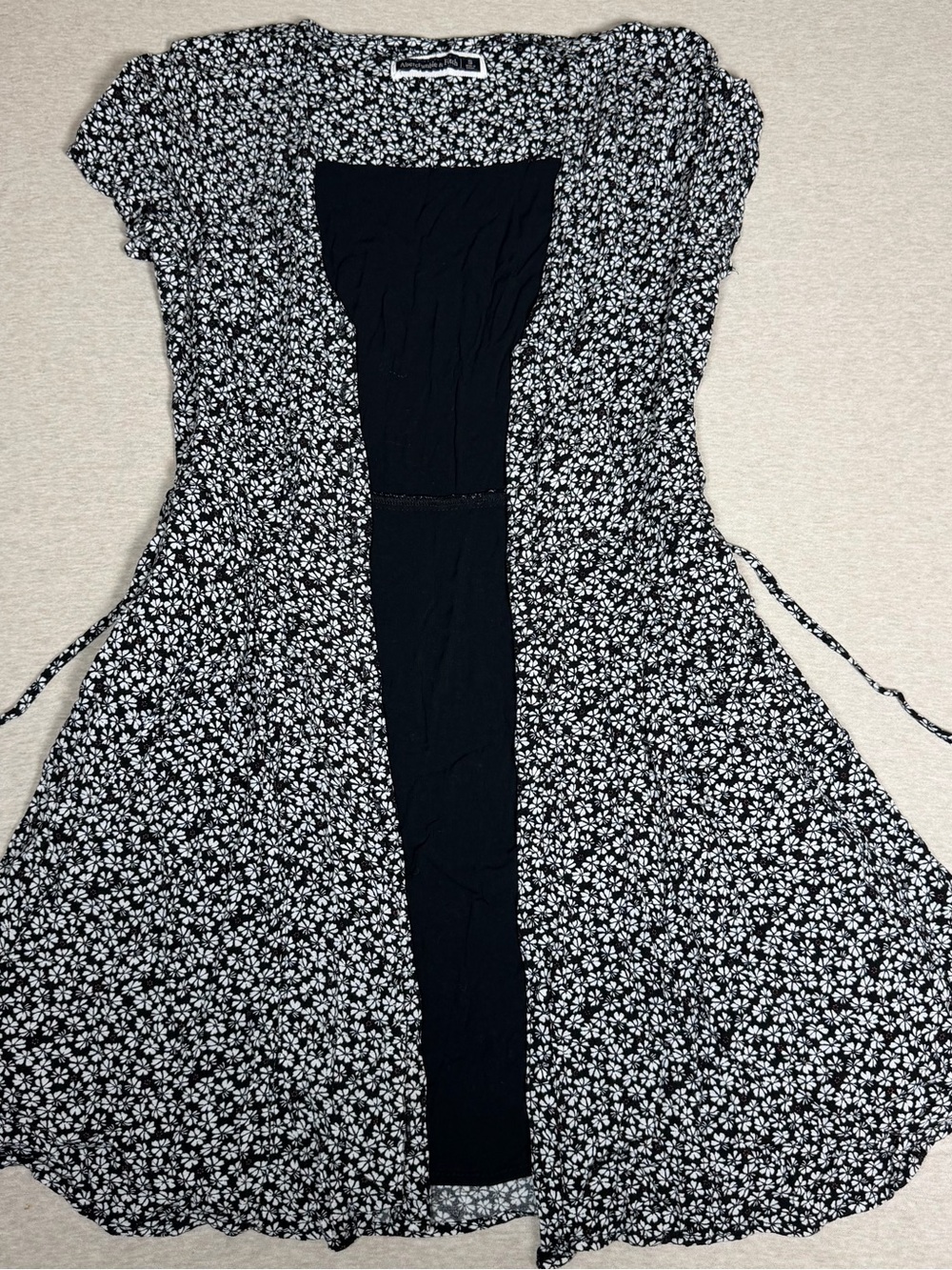 Abercrombie & Fitch multipurpose mini dress white black floral sz S
